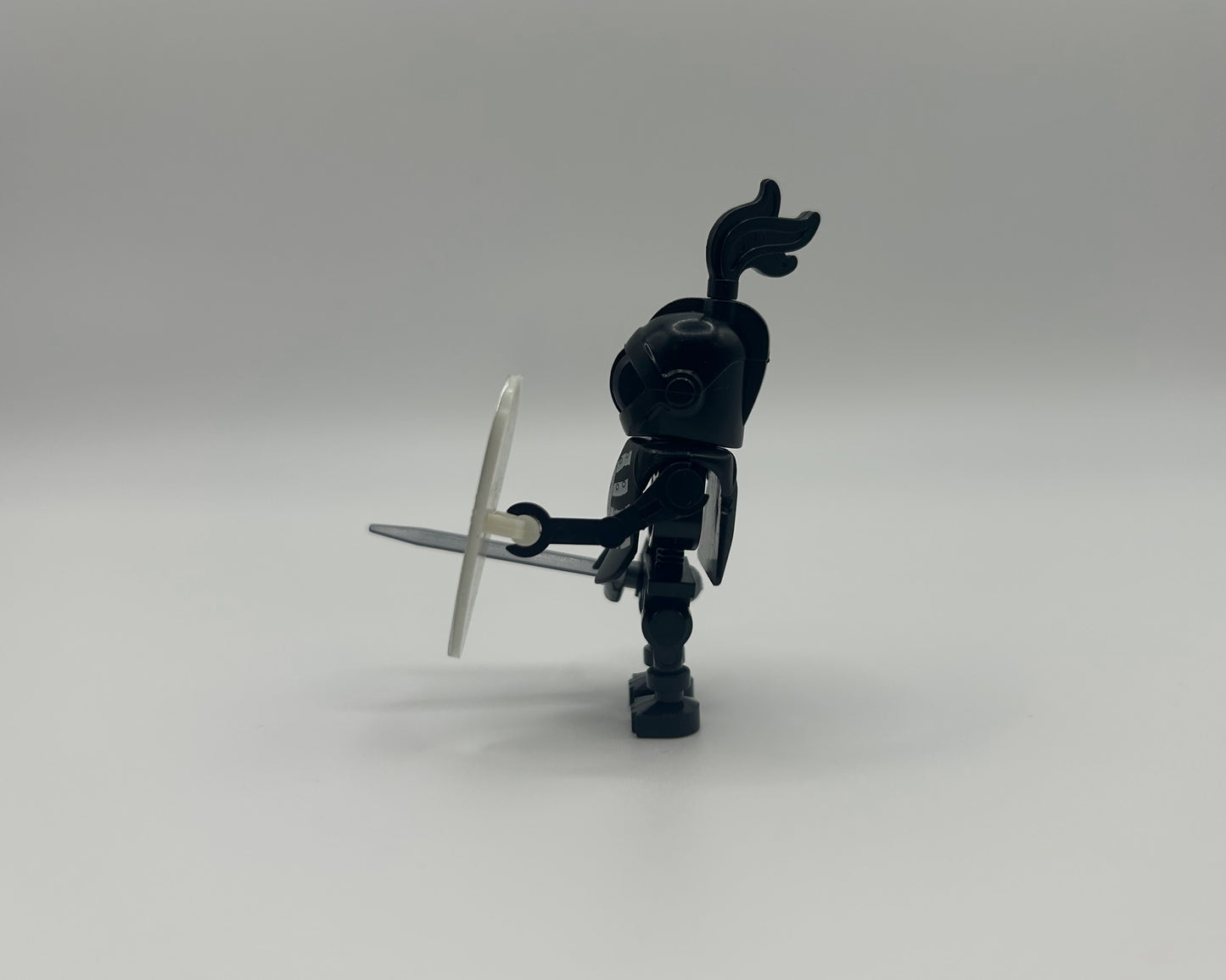 Black Skeleton Knight/w Shield fig