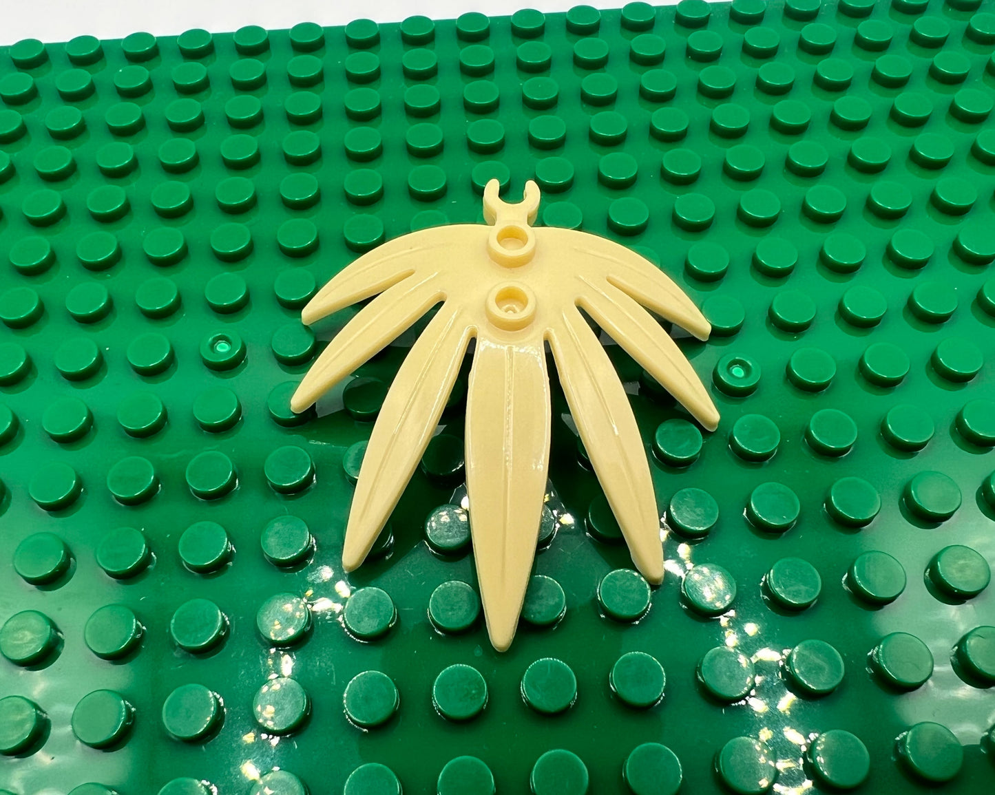 Plant Leaves 6x5 Swordleaf with Clip #10884—Pick color